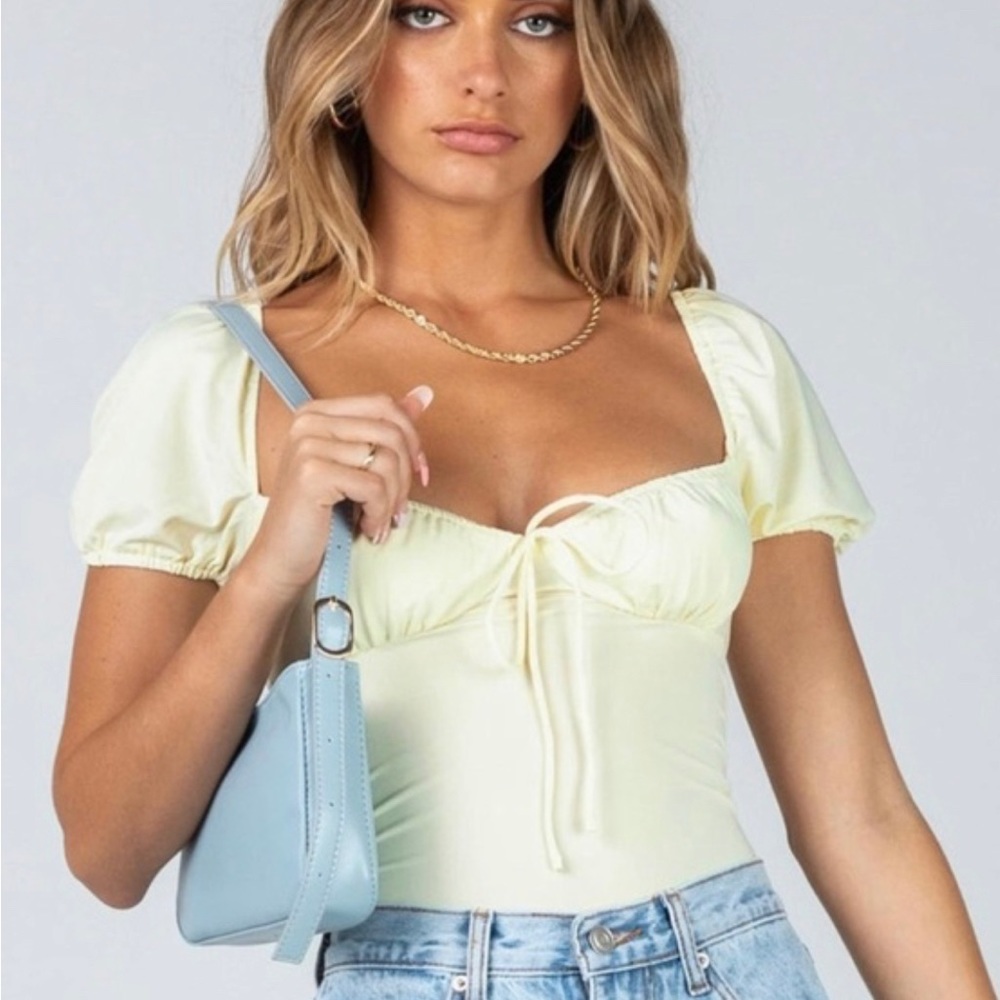 Princess Polly Hadlee Bodysuit Pale Yellow Size 4